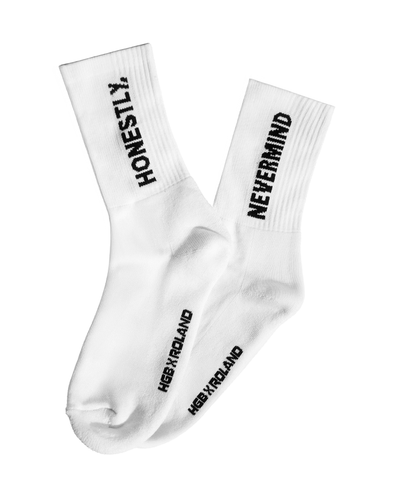 MEDIAS HONESTLY,NEVERMIND