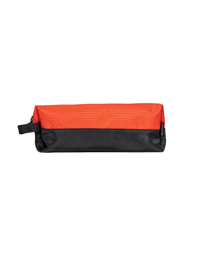 CARTUCHERA ESSENTIAL BLACK ORANGE
